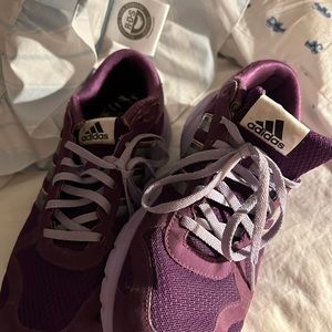 Adidas woman’s sneakers soooooo comfortable